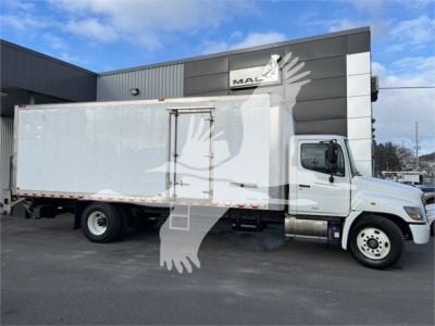 USED 2017 HINO 338 BOX VAN TRUCK #1098-3