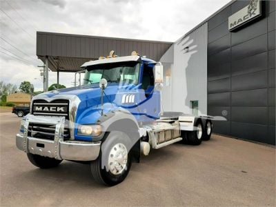 USED 2018 MACK GRANITE GU713 DAYCAB TRUCK #1101-2