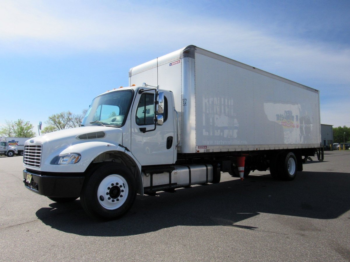 2013 FREIGHTLINER M2106 BOX VAN TRUCK FOR SALE #3521