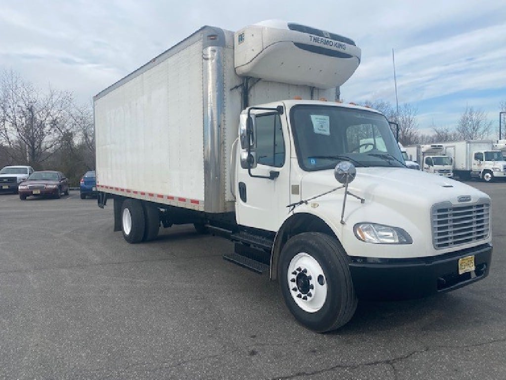 2017 FREIGHTLINER M2106 REEFER TRUCK FOR SALE #4002