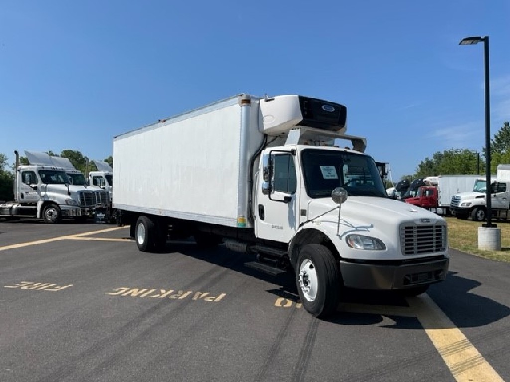 2016 FREIGHTLINER M2106 REEFER TRUCK FOR SALE #4306