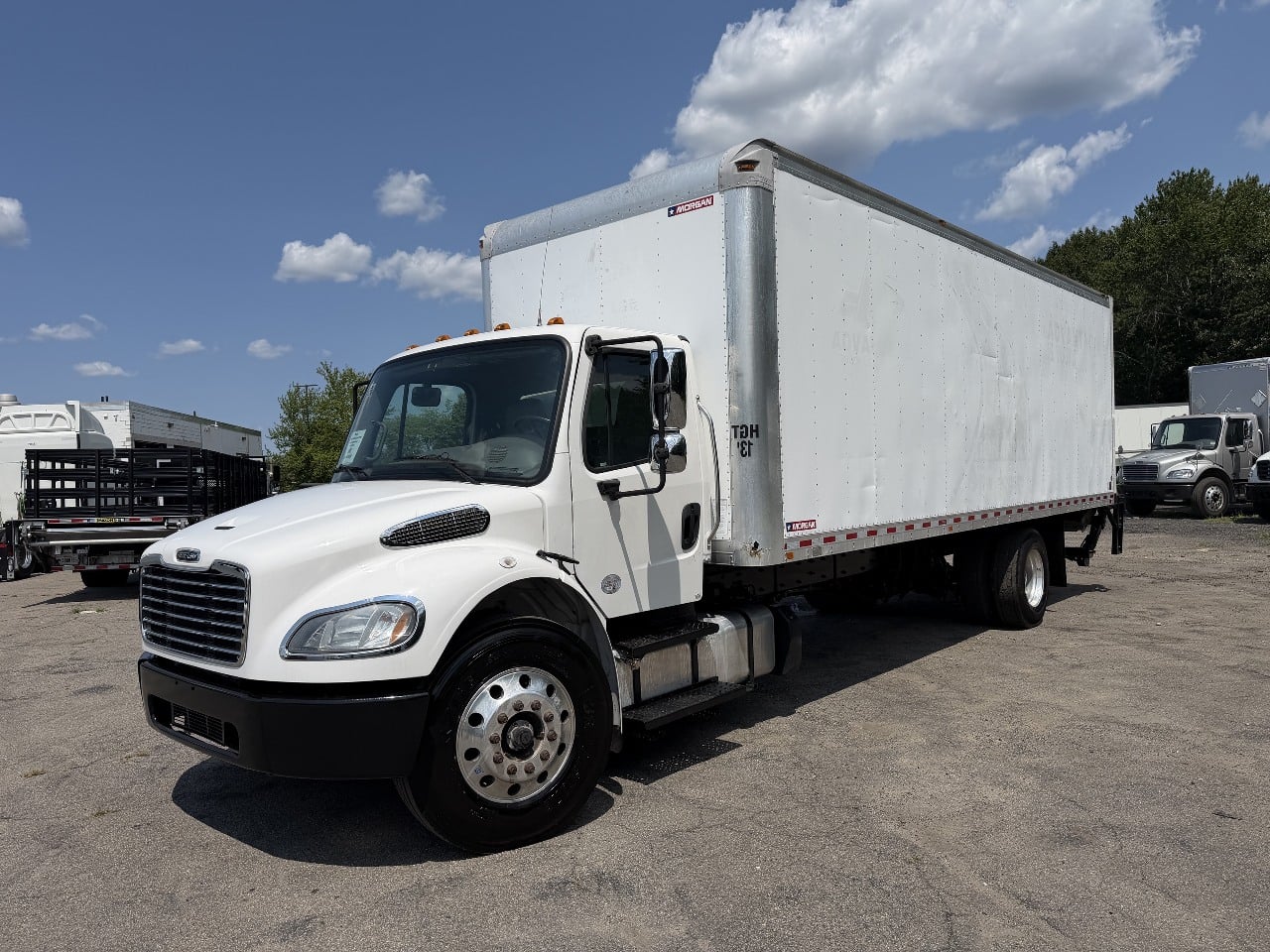 2017-freightliner-m2106-box-van-truck #3822