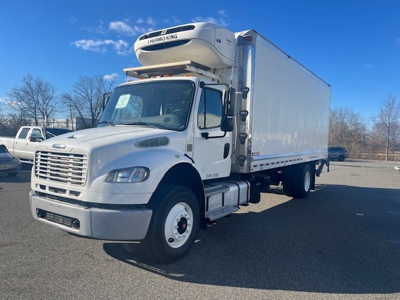 2019-freightliner-m2106-reefer-truck #2490