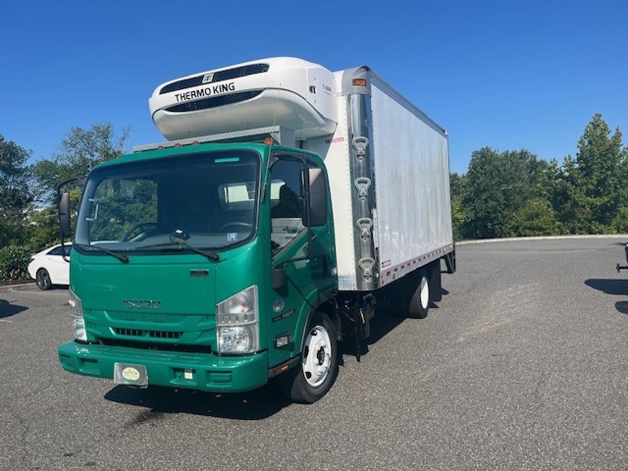 2020-isuzu-nqr-reefer-truck #3231