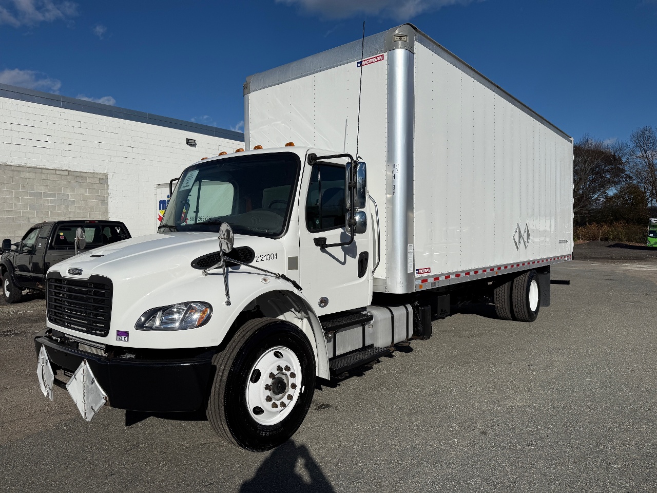 2022 Freightliner M2106 Box Van Truck #2257