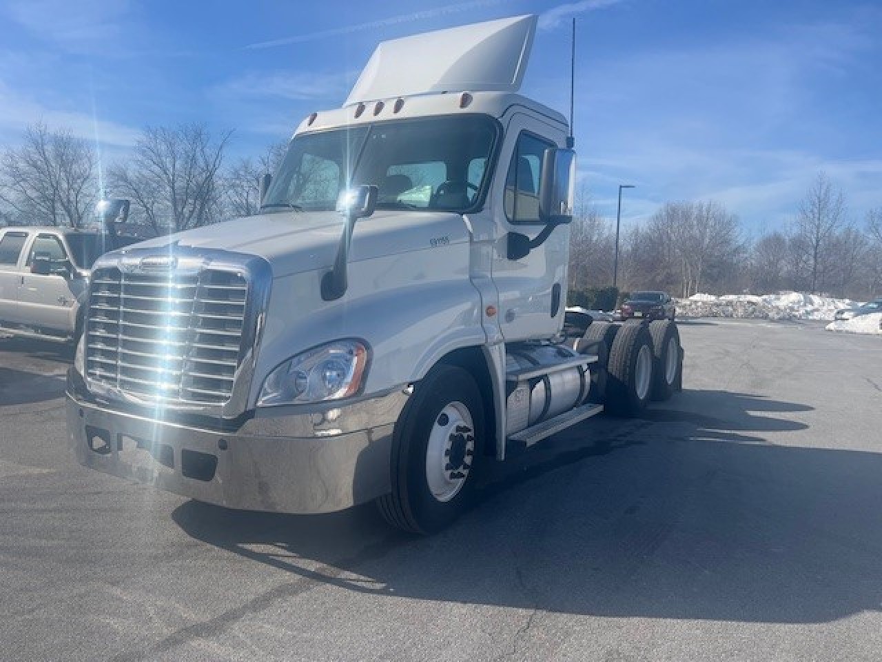2019-freightliner-cas125-dc-daycab #2858