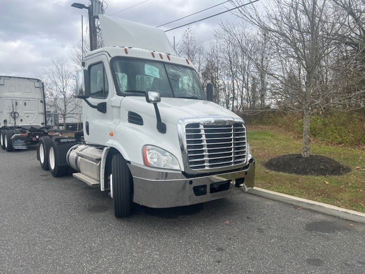 2020 Freightliner CAS113 Daycab #2330