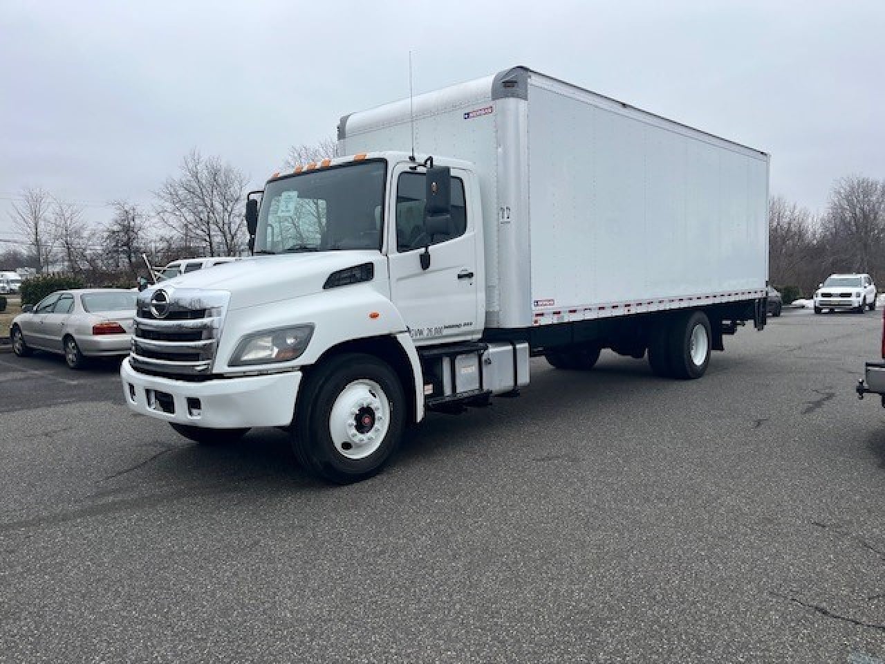 2018-hino-268a-box-van-truck #2977