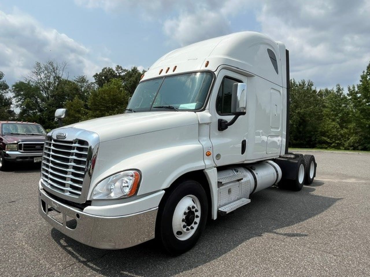 2020-freightliner-ca125slp-sleeper #3818