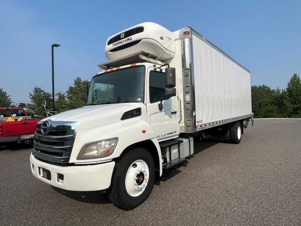 2019-hino-338-derate-reefer-truck #3831