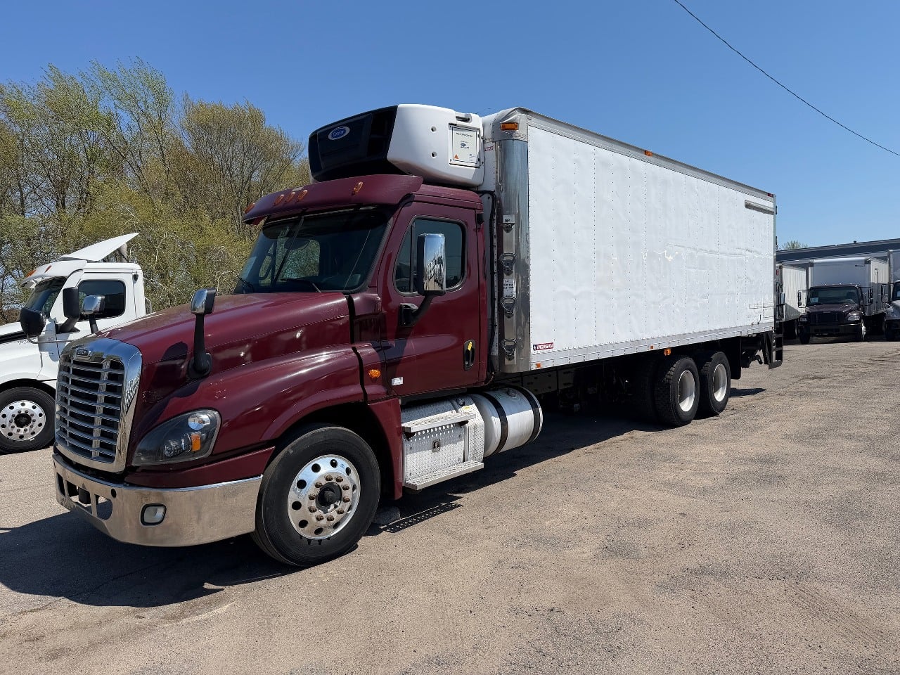 2017-freightliner-cascadia-reefer-truck #3324