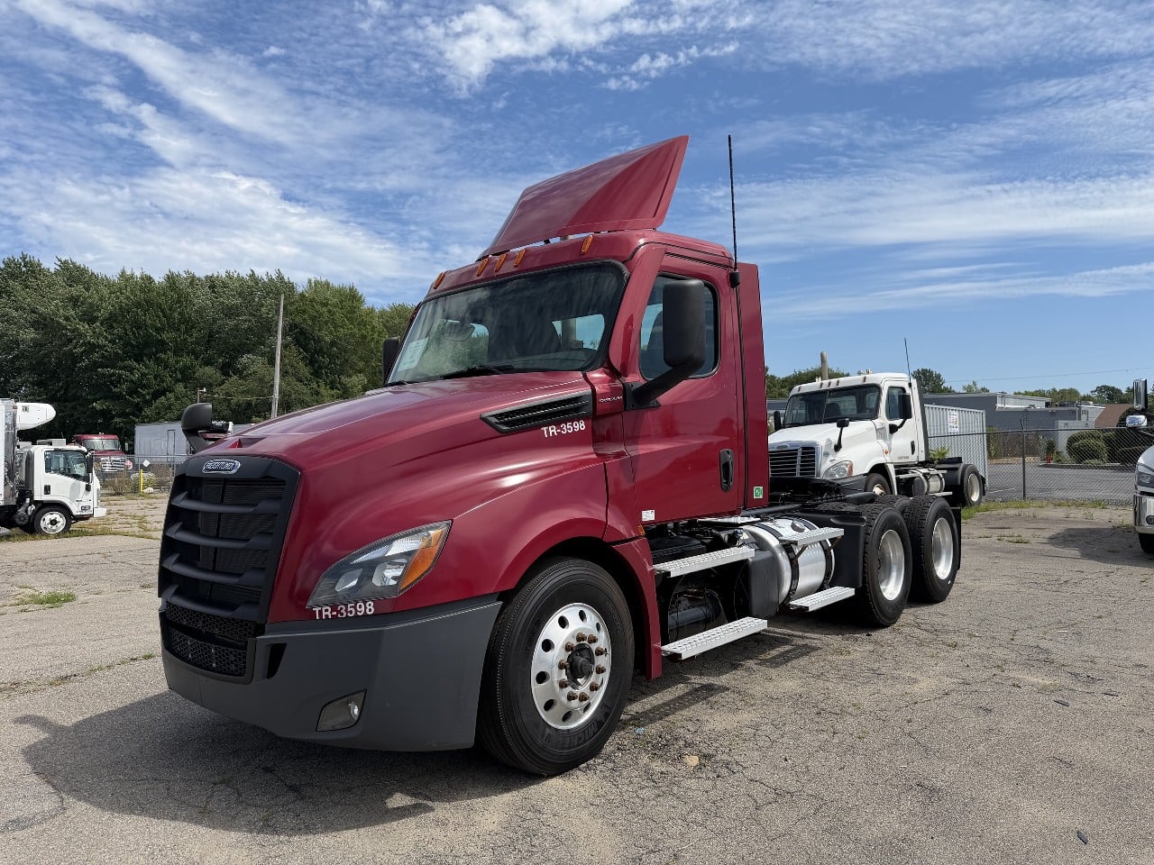 2021 Freightliner CASCADIA Daycab #3814 2021 Freightliner CASCADIA Daycab #3814