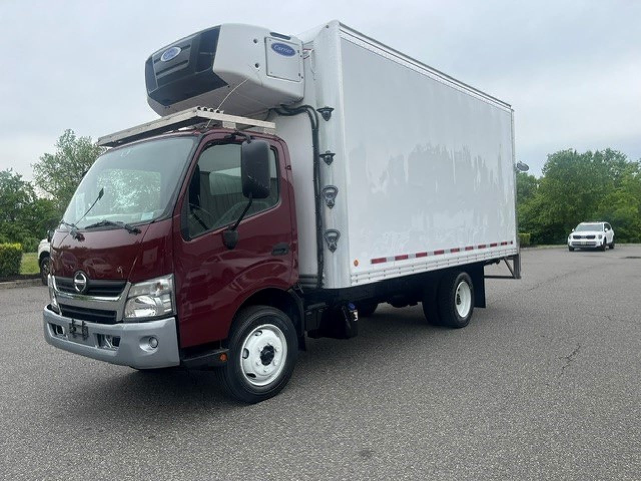 2019-hino-195-reefer-truck #3334