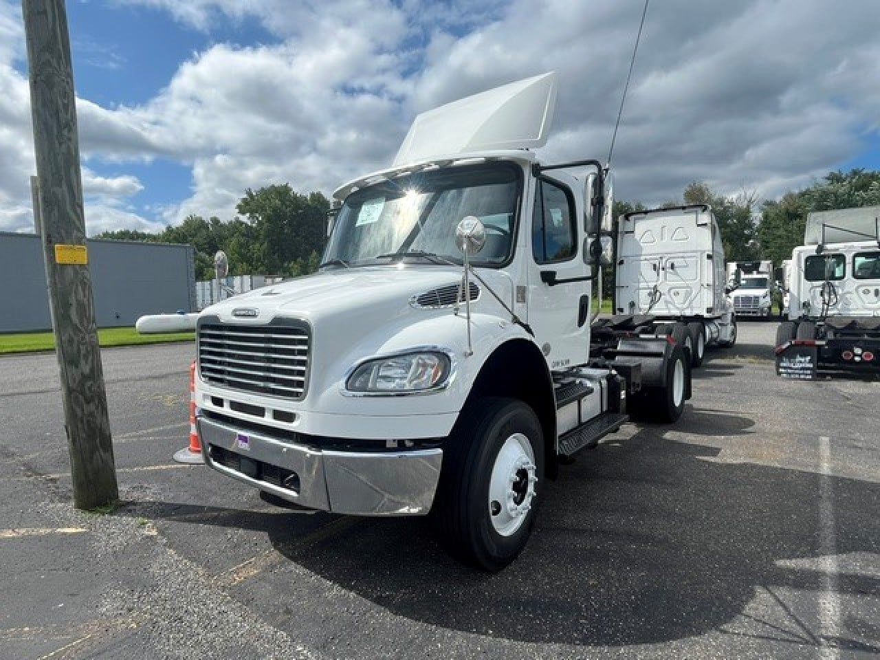 2021-freightliner-m2106-daycab #3742
