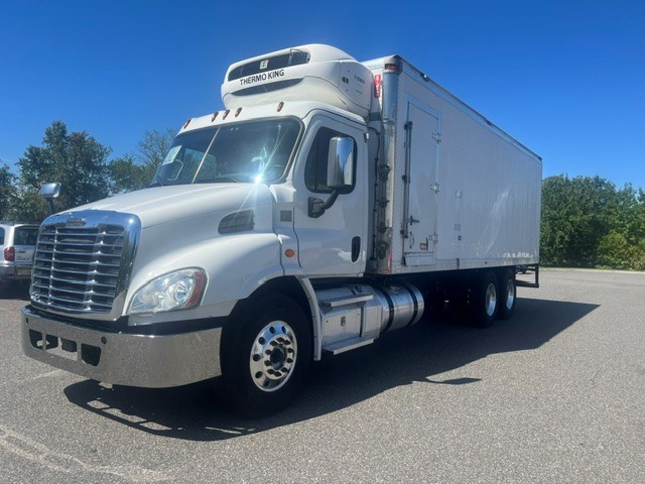 2020-freightliner-cascadia-reefer-truck #4064