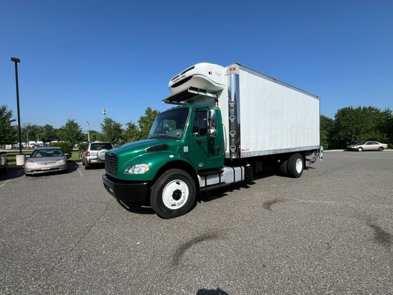 2020-freightliner-m2106-reefer-truck #3585