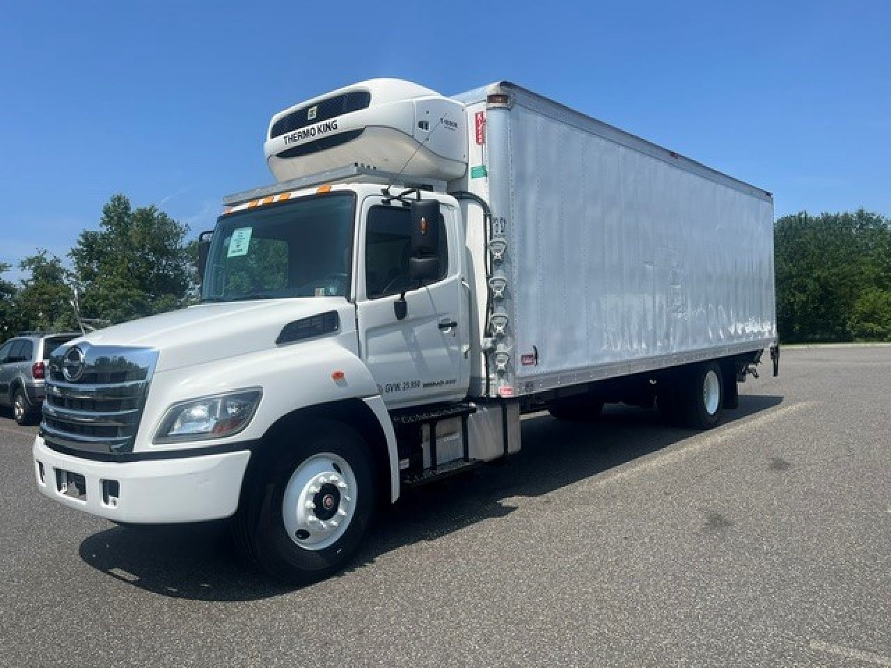 2019-hino-268a-reefer-truck #3801