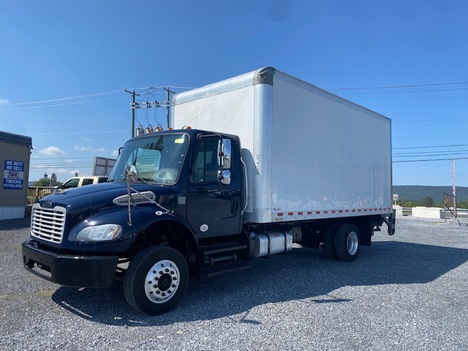 2016 FREIGHTLINER M2-106 Box Van Truck