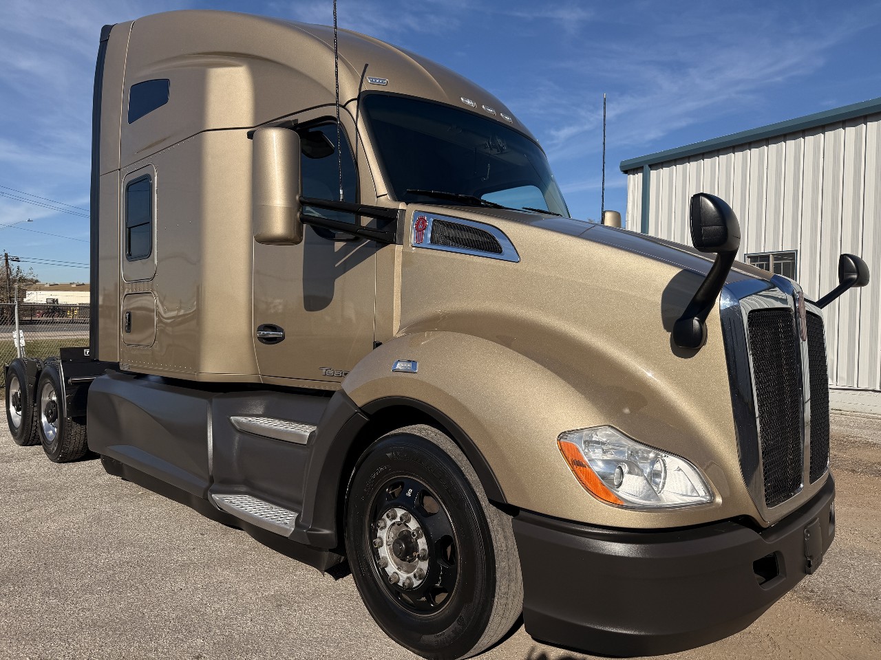 2022 KENWORTH T680 Sleeper #2523