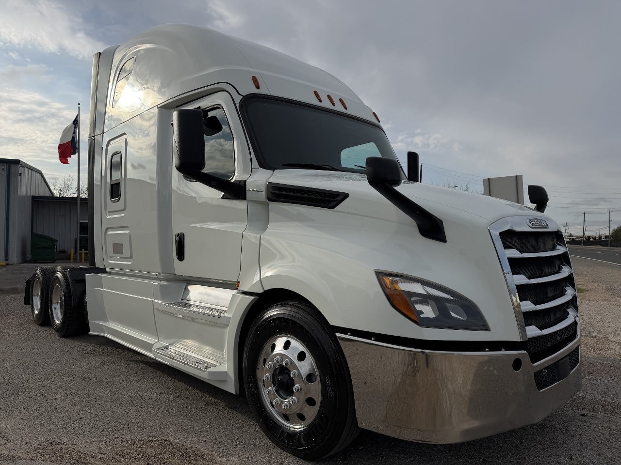 2019 FREIGHTLINER CASCADIA 126 Sleeper #2670