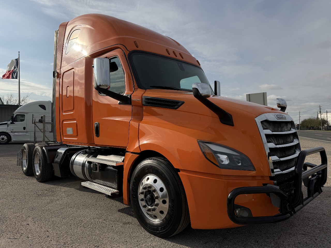 2019 FREIGHTLINER CASCADIA 126 Sleeper #2682