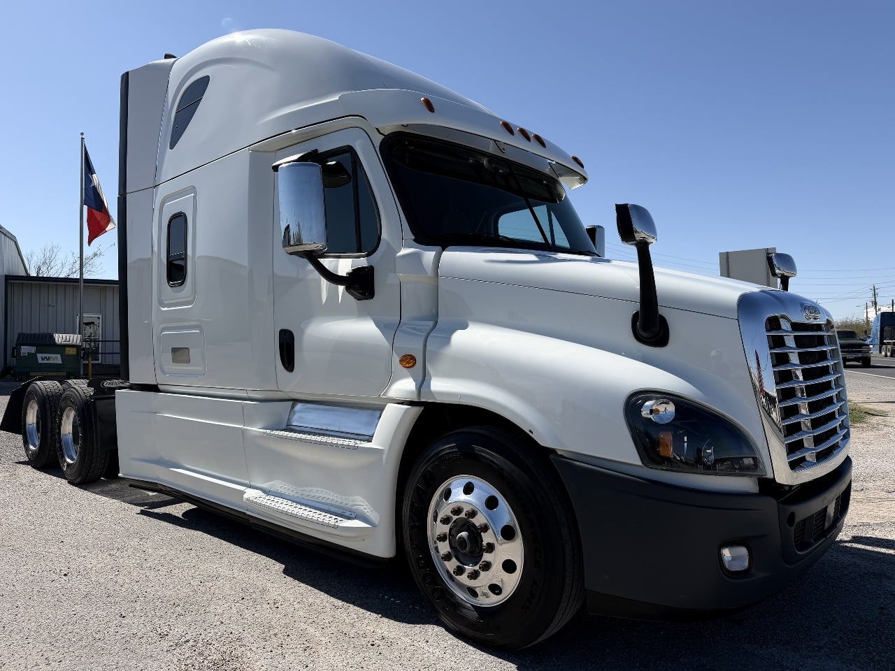 2019 FREIGHTLINER CASCADIA 125 Sleeper #2913 2019 FREIGHTLINER CASCADIA 125 Sleeper #2913