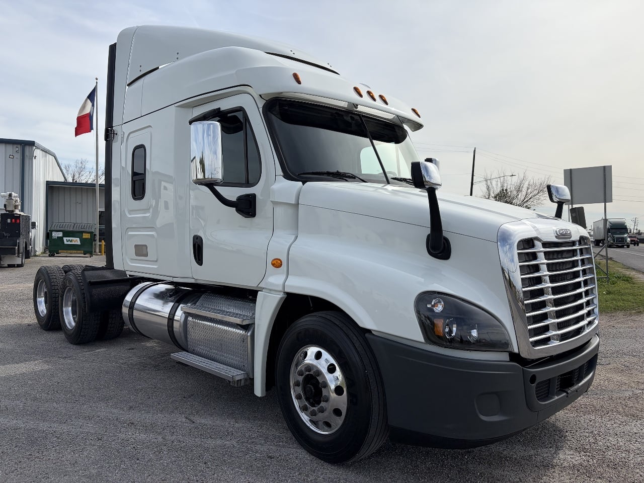 2018-freightliner-cascadia-125-sleeper #3024