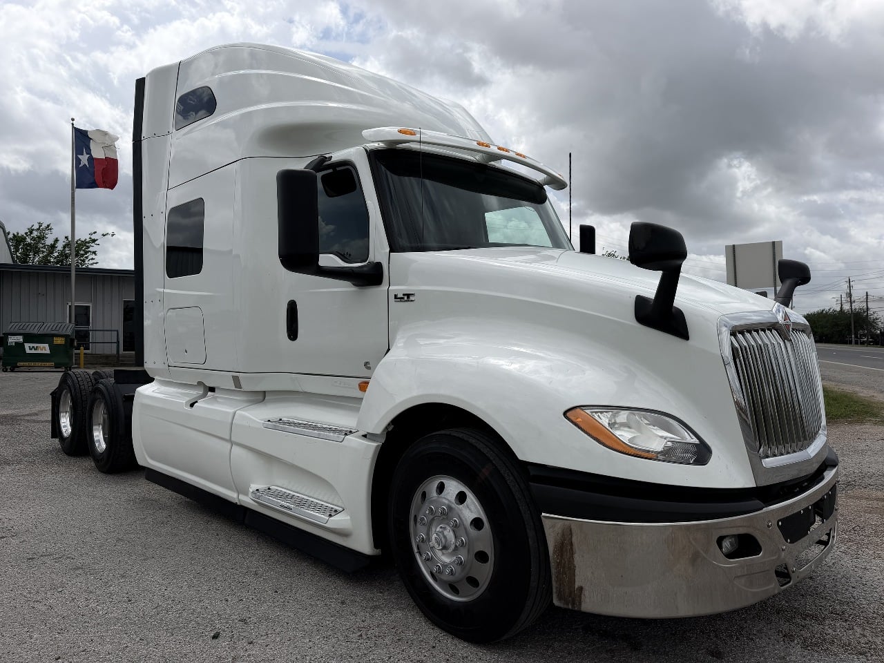 2019-international-lt-625-sleeper #3023