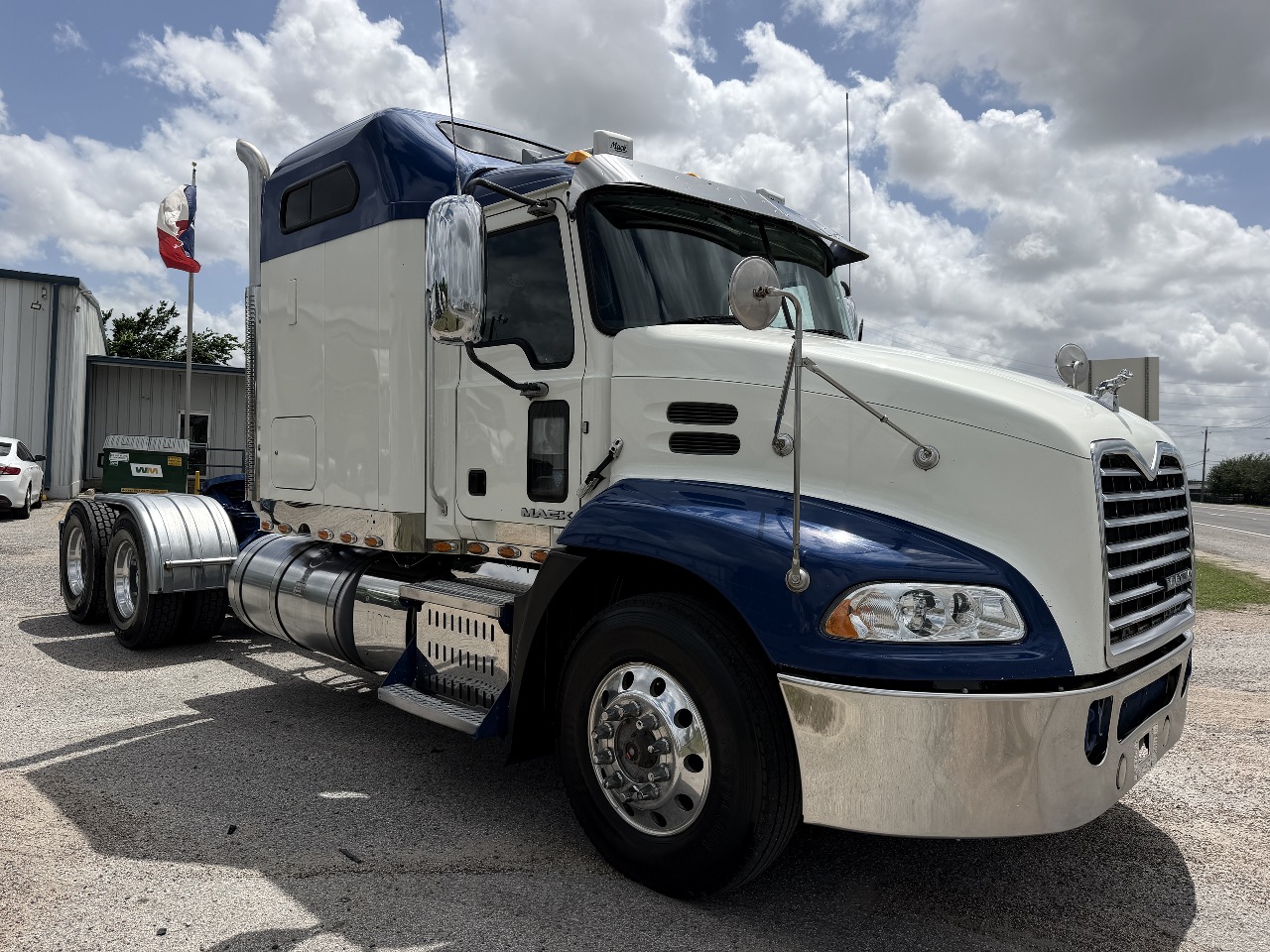 2016-mack-gxu613-sleeper #3212