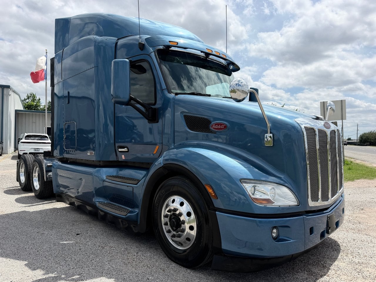 2019-peterbilt-579-sleeper #3309