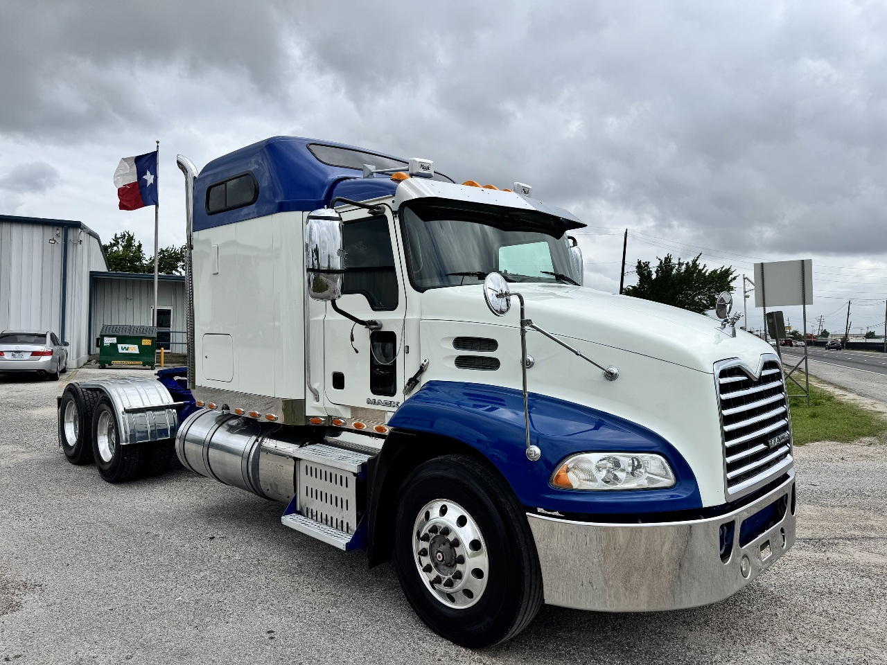 2016-mack-cxu613-sleeper #3320