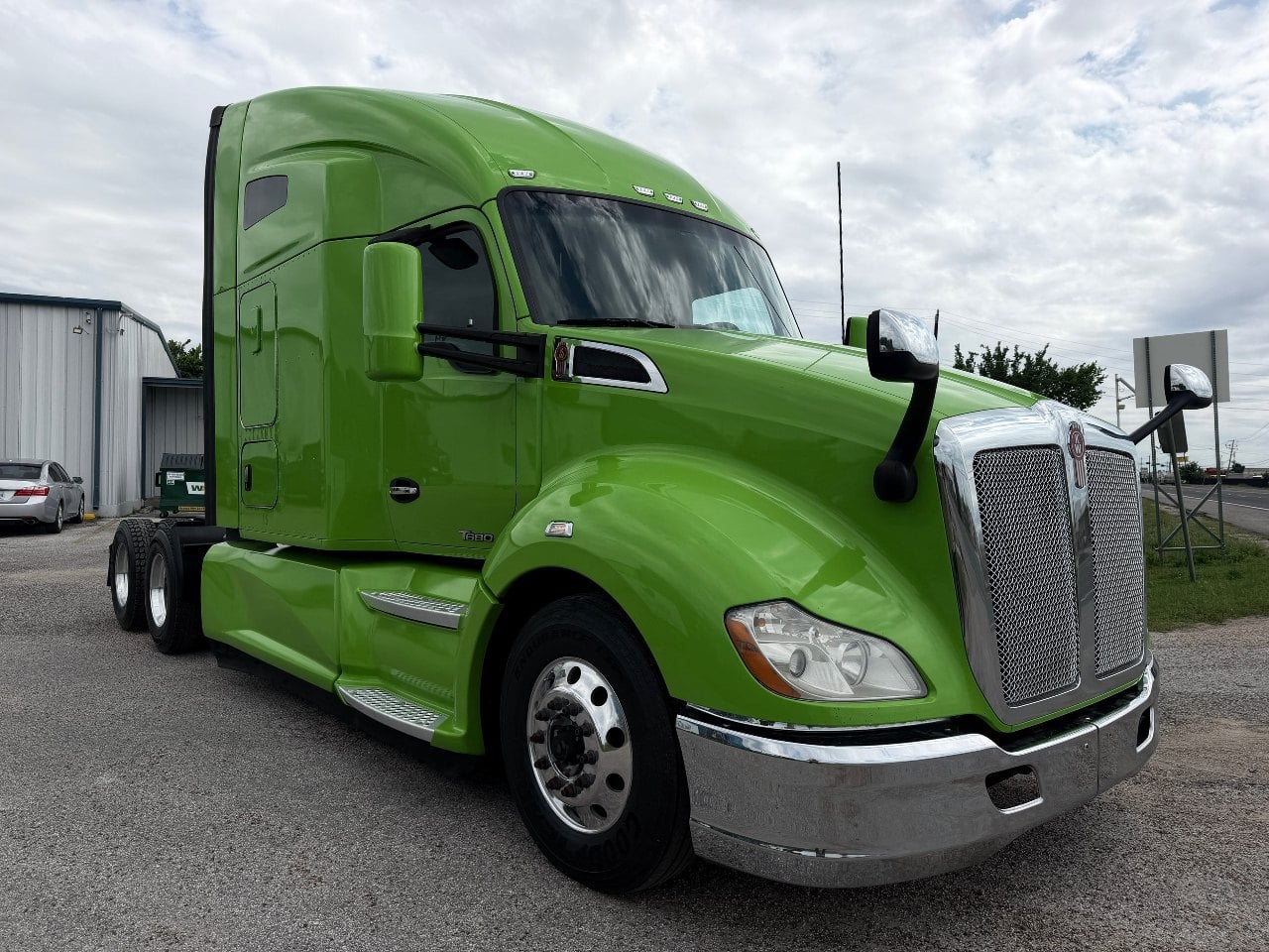 2020-kenworth-t680-sleeper #3348