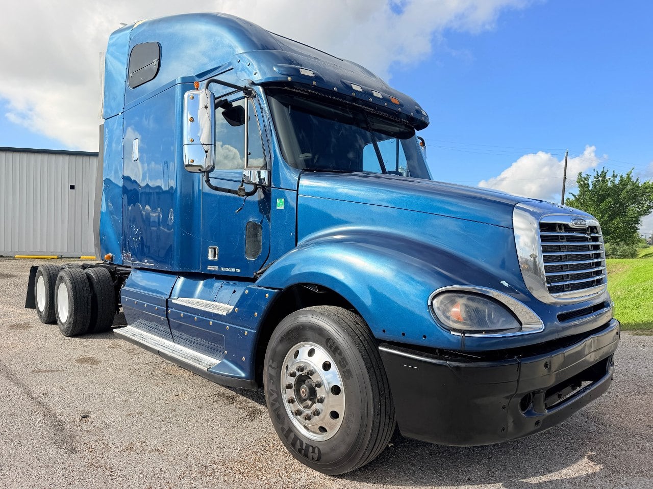 2009 FREIGHTLINER Colombia Sleeper #3404 2009 FREIGHTLINER Colombia Sleeper #3404