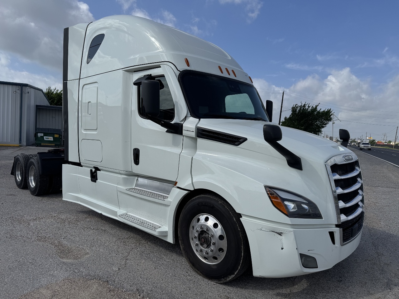 2021-freightliner-cascadia-sleeper #3524