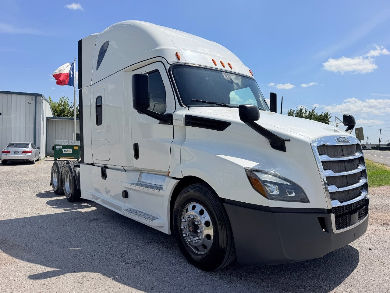 2019-freightliner-cascadia-126-sleeper #3757