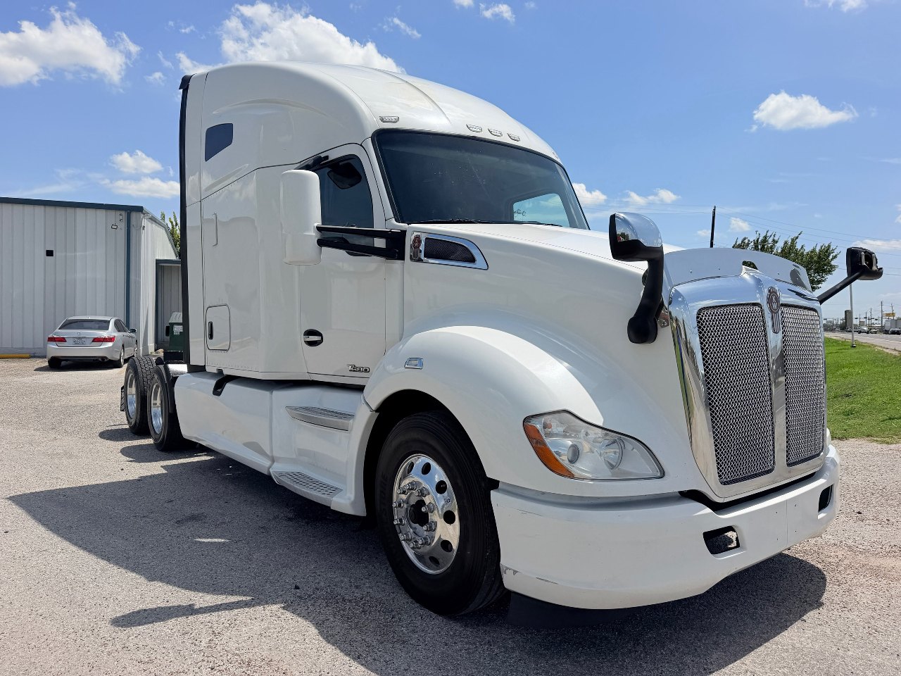 2020 KENWORTH T680 Sleeper #3755 2020 KENWORTH T680 Sleeper #3755