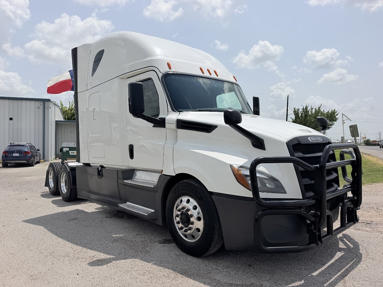 2020-freightliner-cascadia-126-sleeper #3767