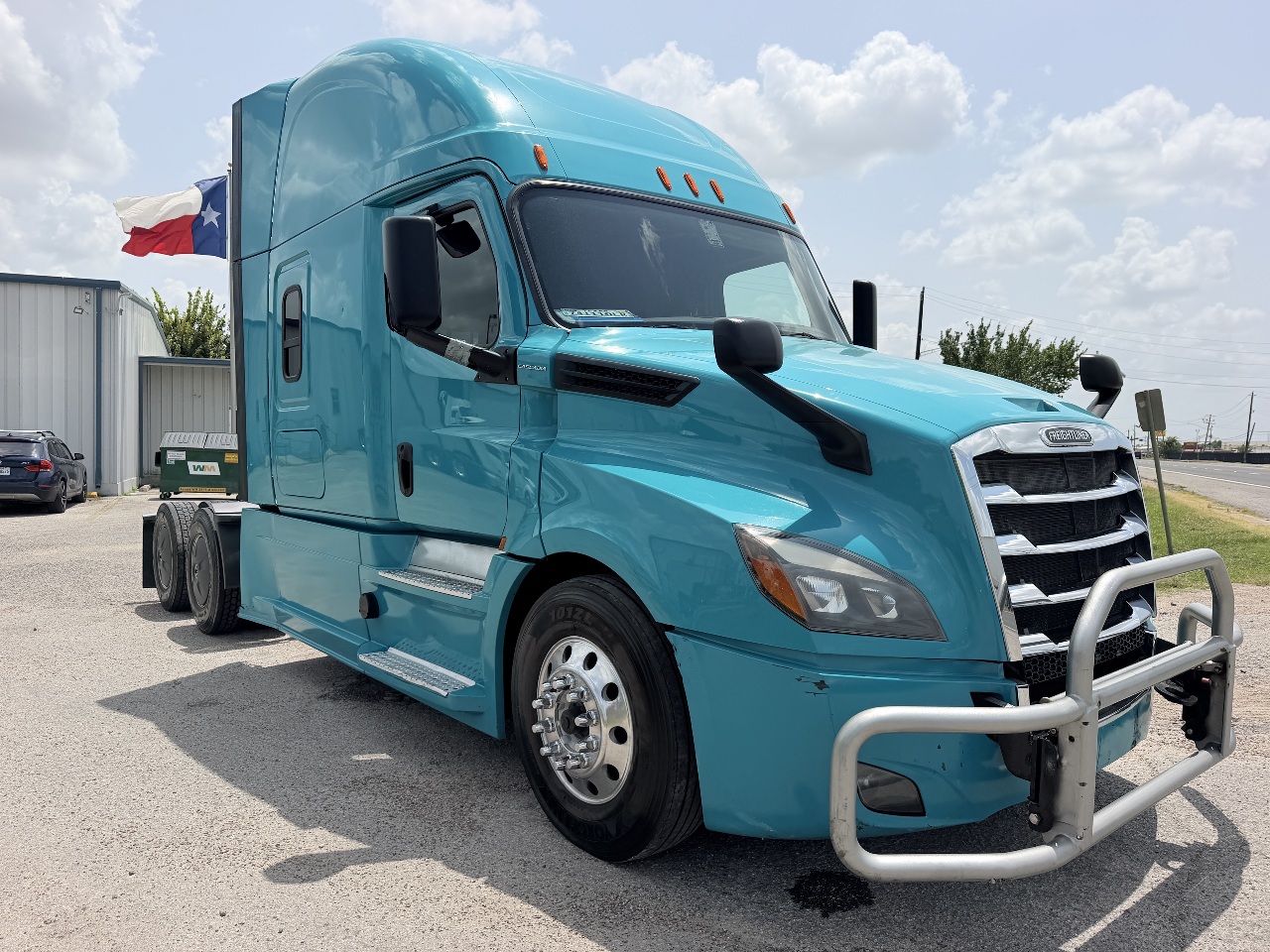 2020-freightliner-cascadia-126-sleeper #3765