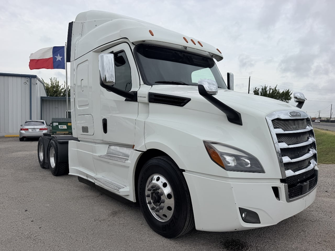 2020-freightliner-cascadia-126-sleeper #3950