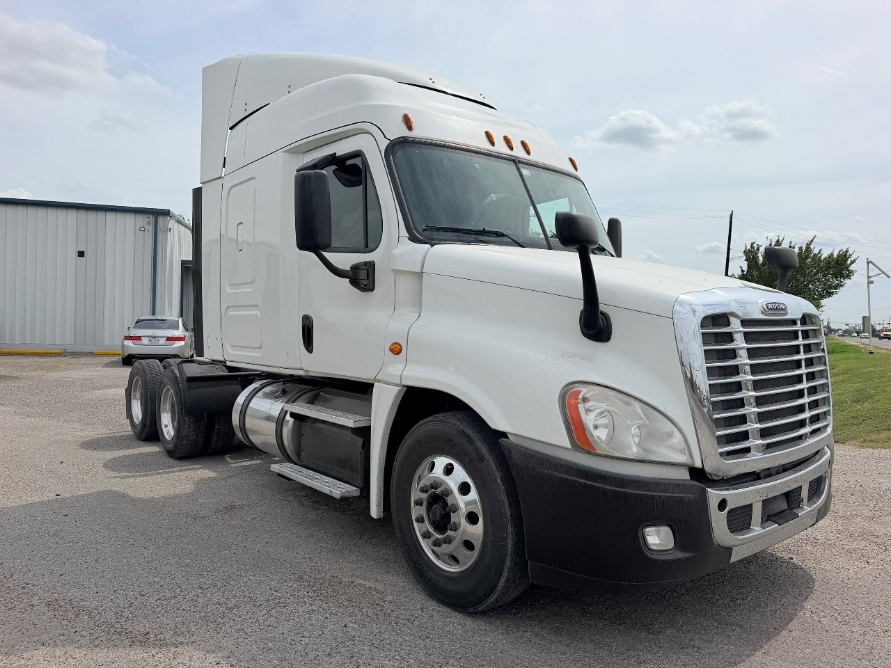 2015-freightliner-cascadia-125-sleeper #3949
