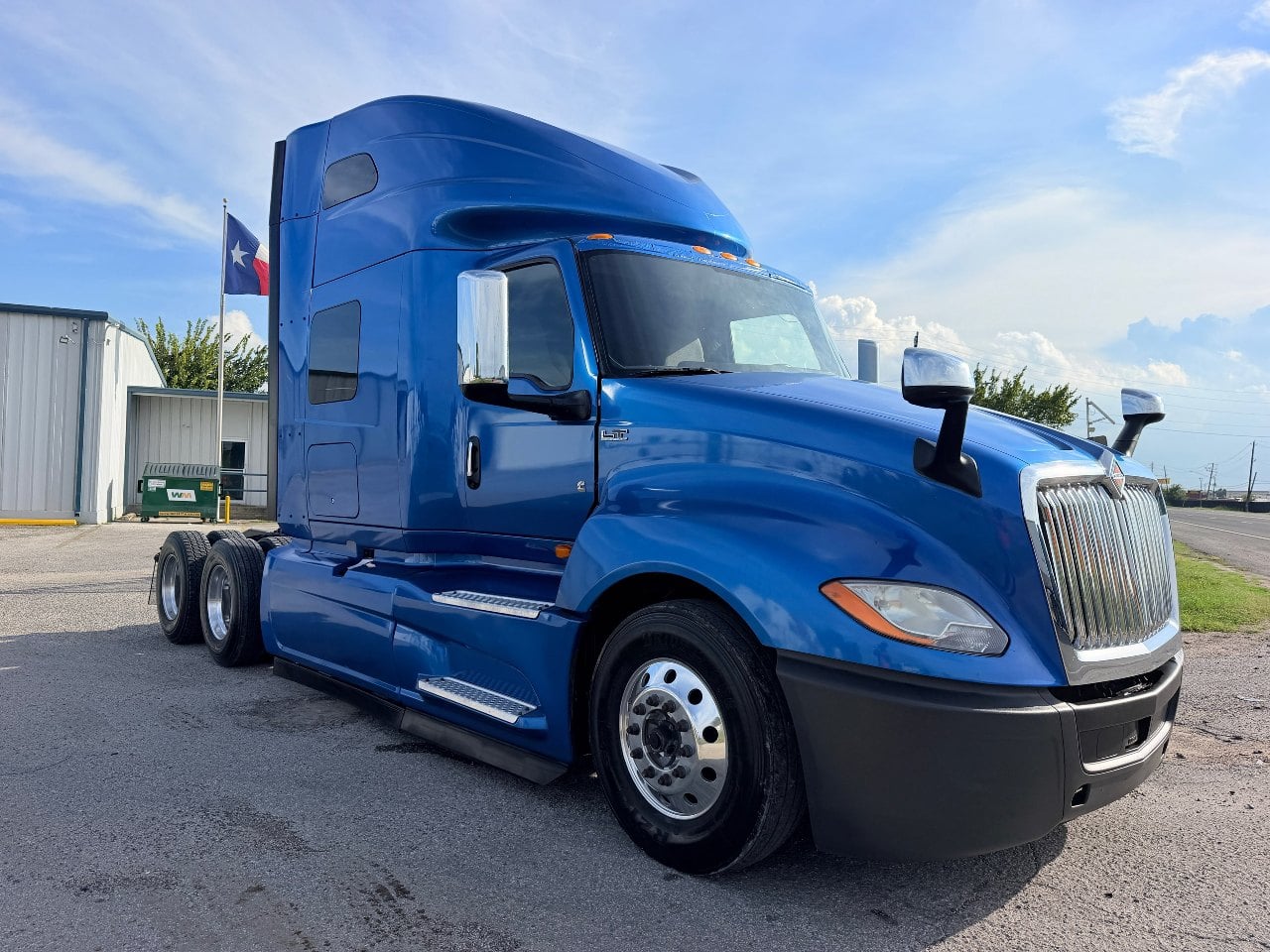 2020-international-lt-625-sleeper #3995