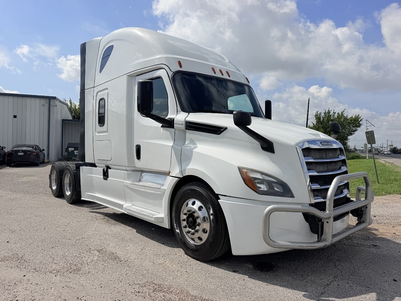 2019-freightliner-cascadia-126-sleeper #4016