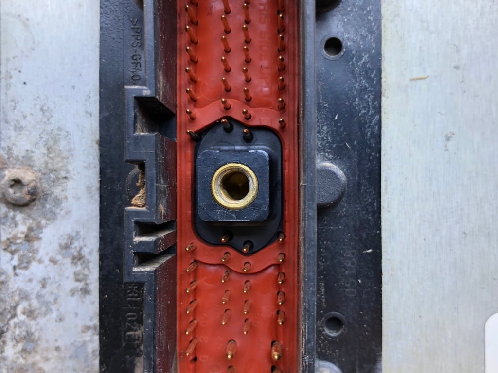 https://imanpro.net/pub/co/boot/photo/1206/3.jpg?t=20180726000000?