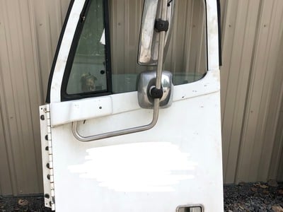 2003-freightliner-columbia-door #735638