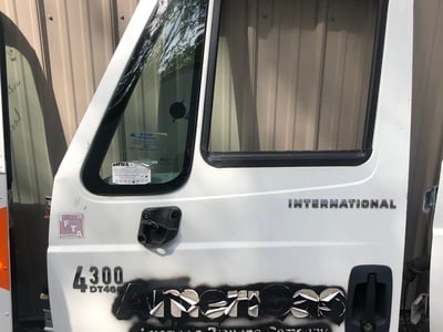 2003-international-4300-door #735616