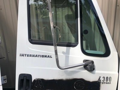 2004-international-4300-door #735612