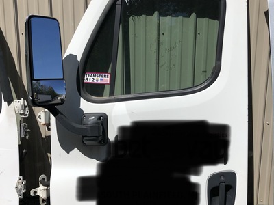 2013 FREIGHTLINER CASCADIA Door #
