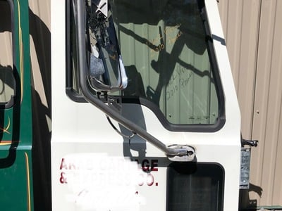 2010-mack-cxu613-door #735568