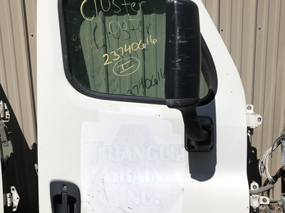 2011-freightliner-cascadia-door #735566