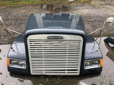 2001-freightliner-fld120-hood #735544